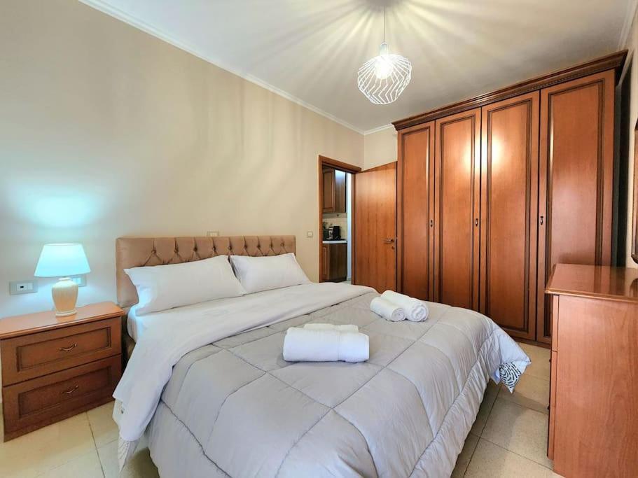 Апартаменты One Bd Flat Near Center With 24H Self Check In Тирана Экстерьер фото
